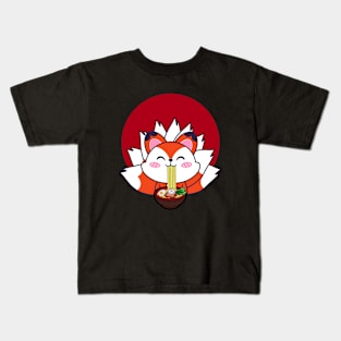 fox eating ramen Kids T-Shirt